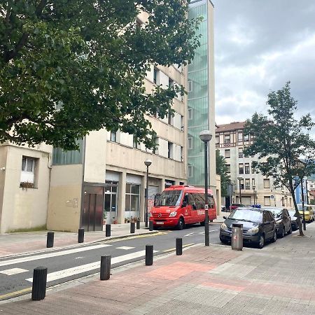 Precioso Apartamento Junto A Casco Viejo Bilbao Esterno foto